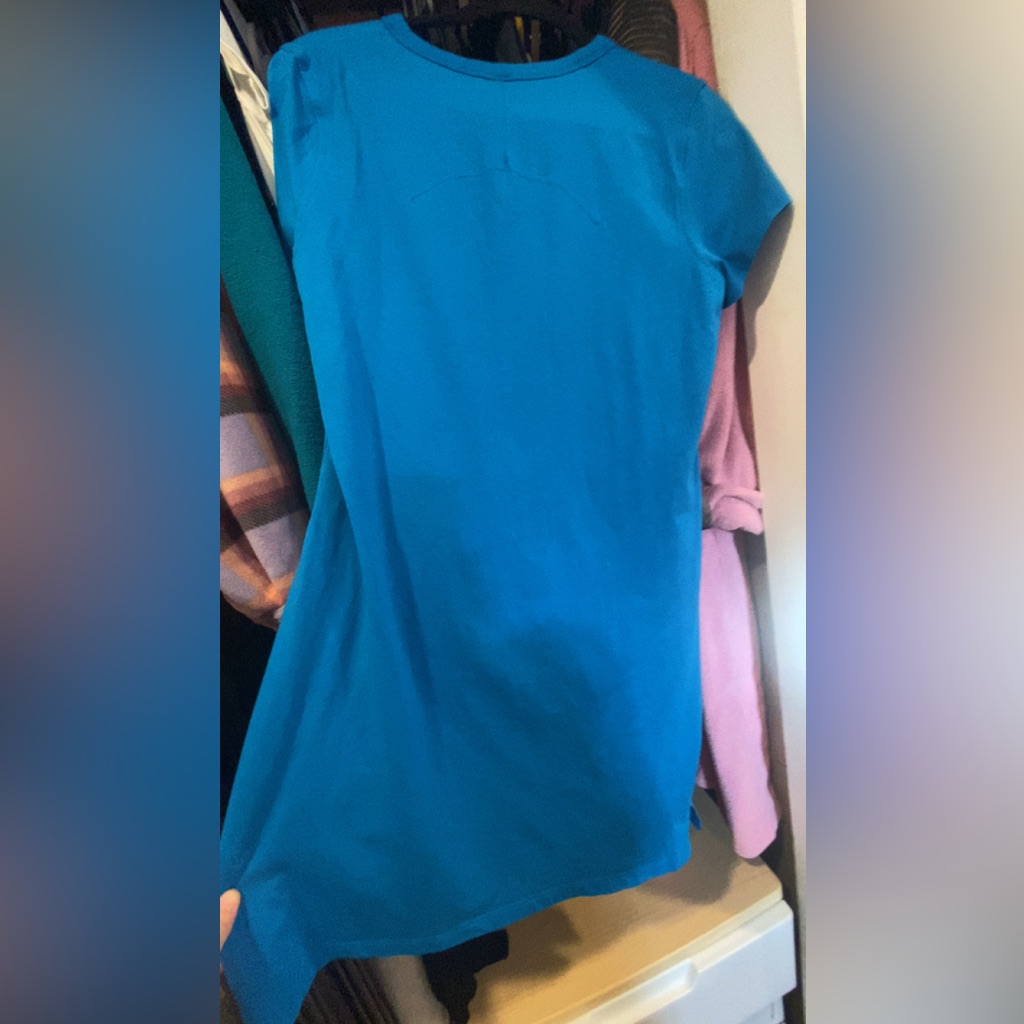 Lululemon Athletica Poolside Blue Short-Sleeve Performance Tee. Cotton.